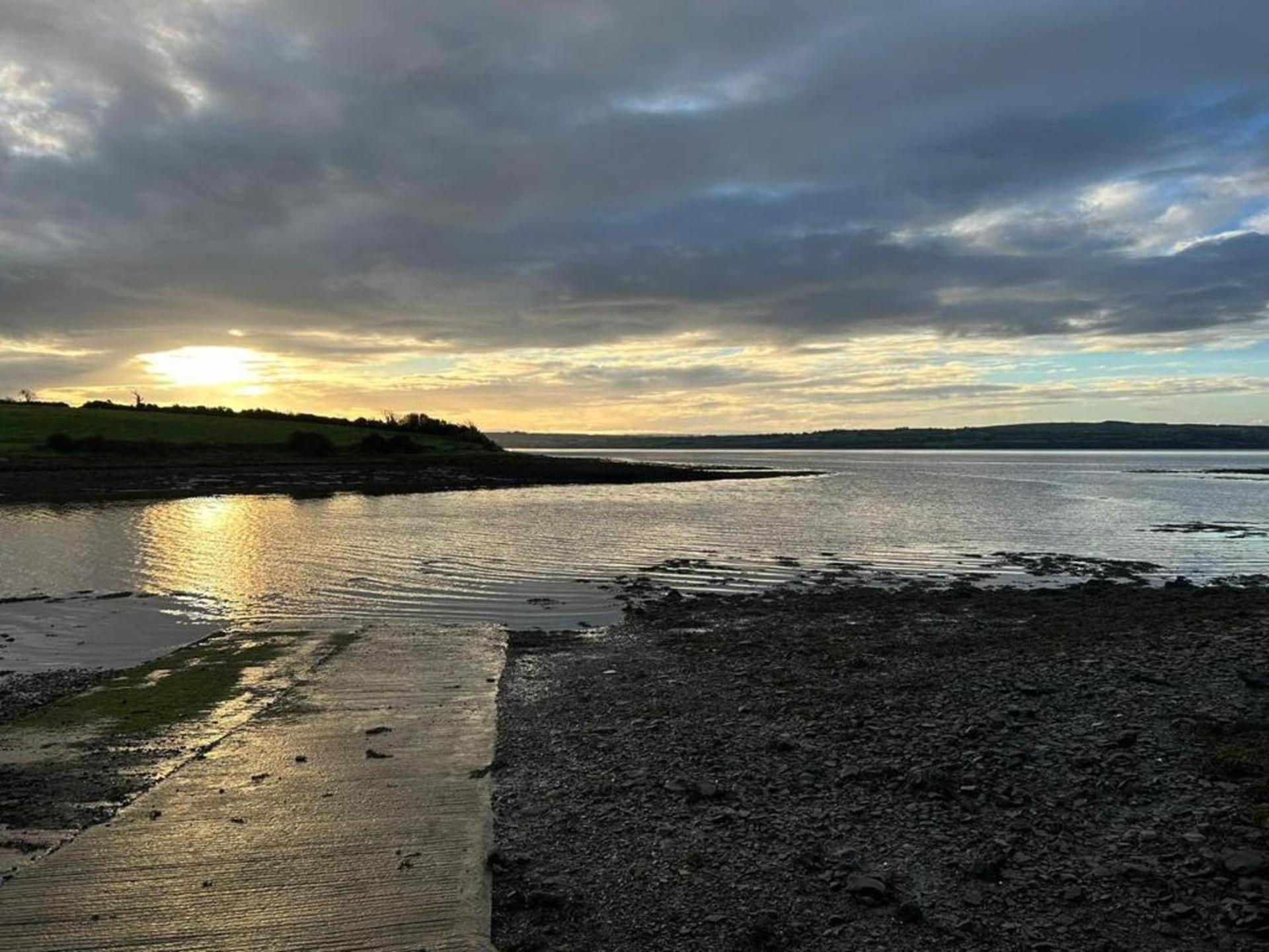 Scenic Estuary Way Home In Labasheeda Exterior foto